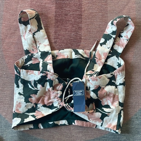 NWT Abercrombie & Fitch Linen Floral Crop Top - Picture 4 of 8